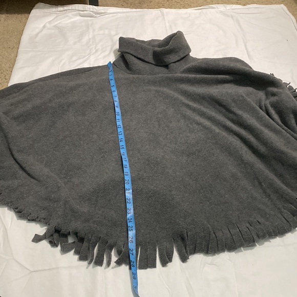 Cover Me Ponchos/shrugs size S - Picture 7 of 8